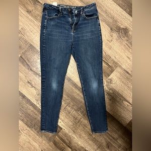 American eagle dark wash skinny jeans